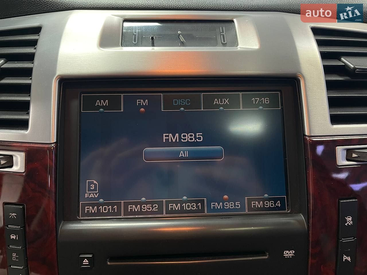 Cadillac Escalade 2008 VIN 1GYFK63818R241981 фото оголошення 30 з 38