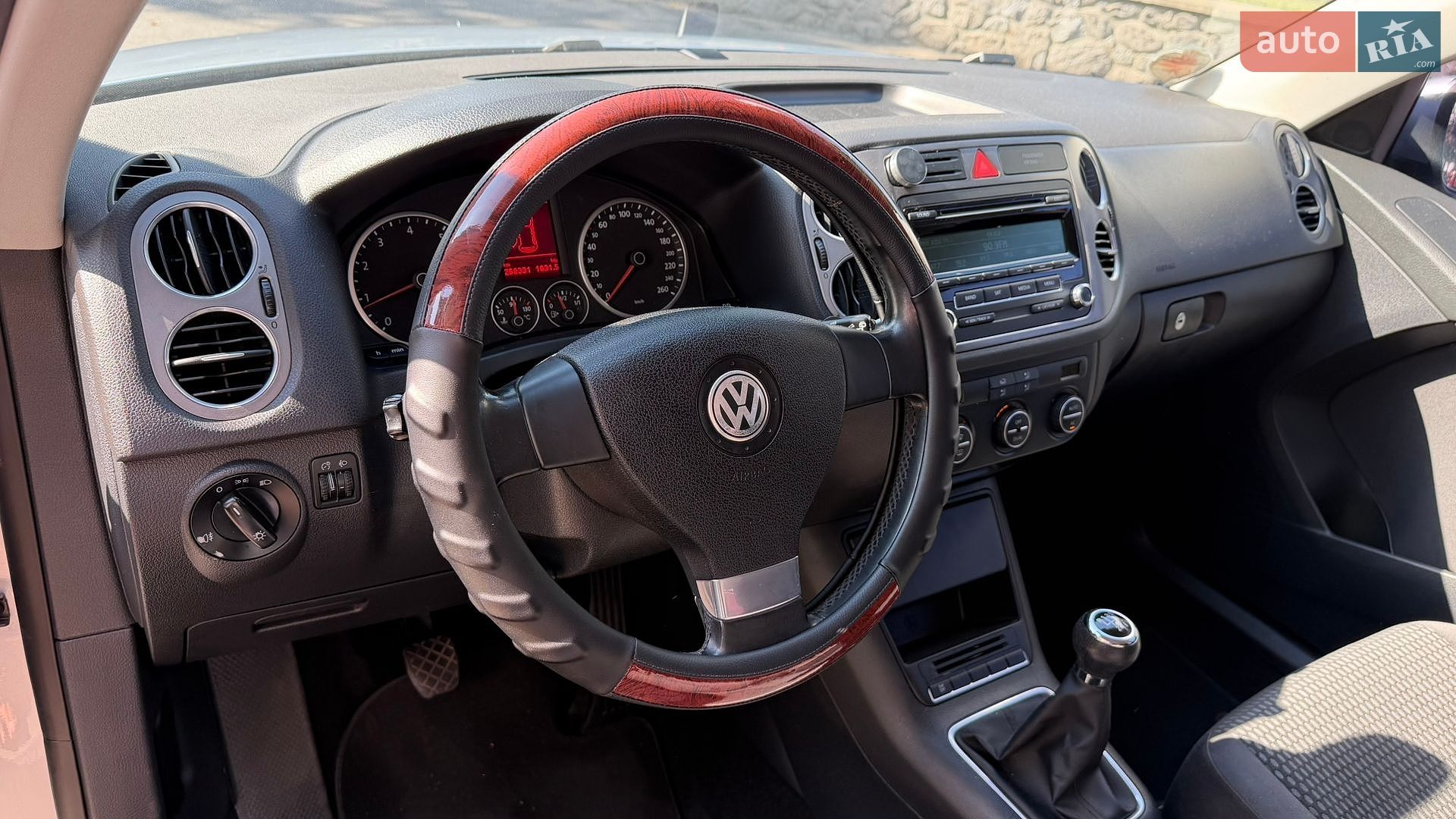 Volkswagen Tiguan 2007 VIN WVGZZZ5NZ8W015415 фото оголошення 17 з 23