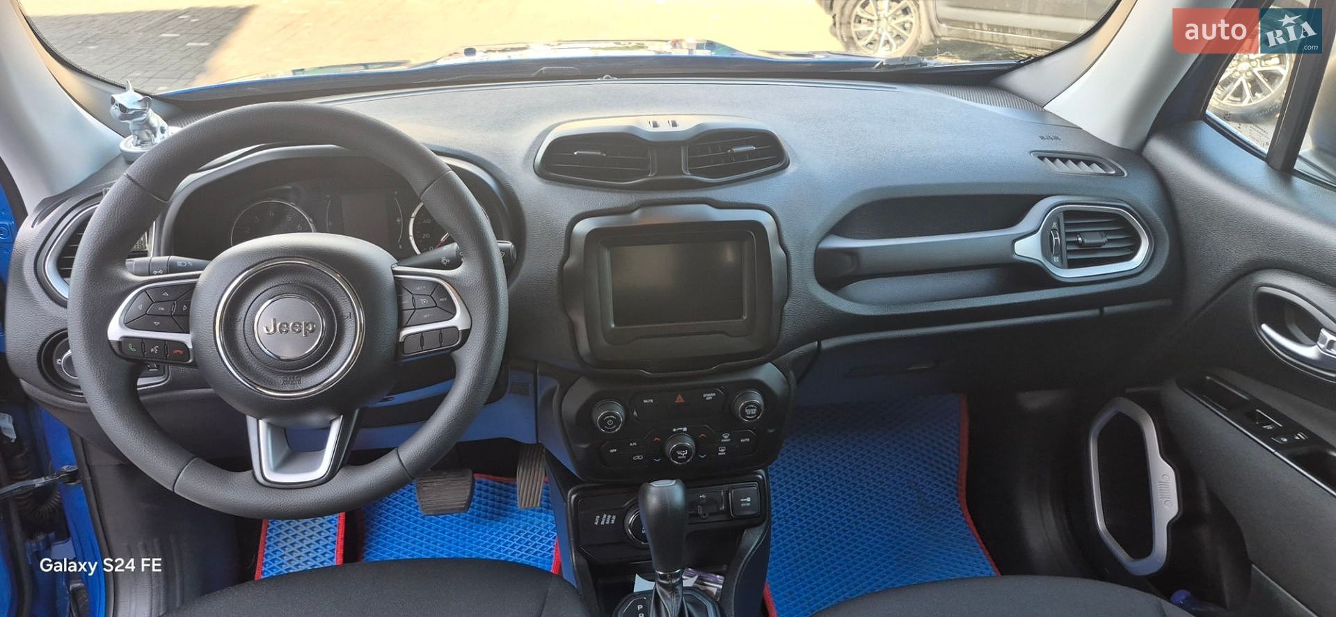 Jeep Renegade 2020 VIN ZACNJBAB1LPL80914 фото оголошення 16 з 19