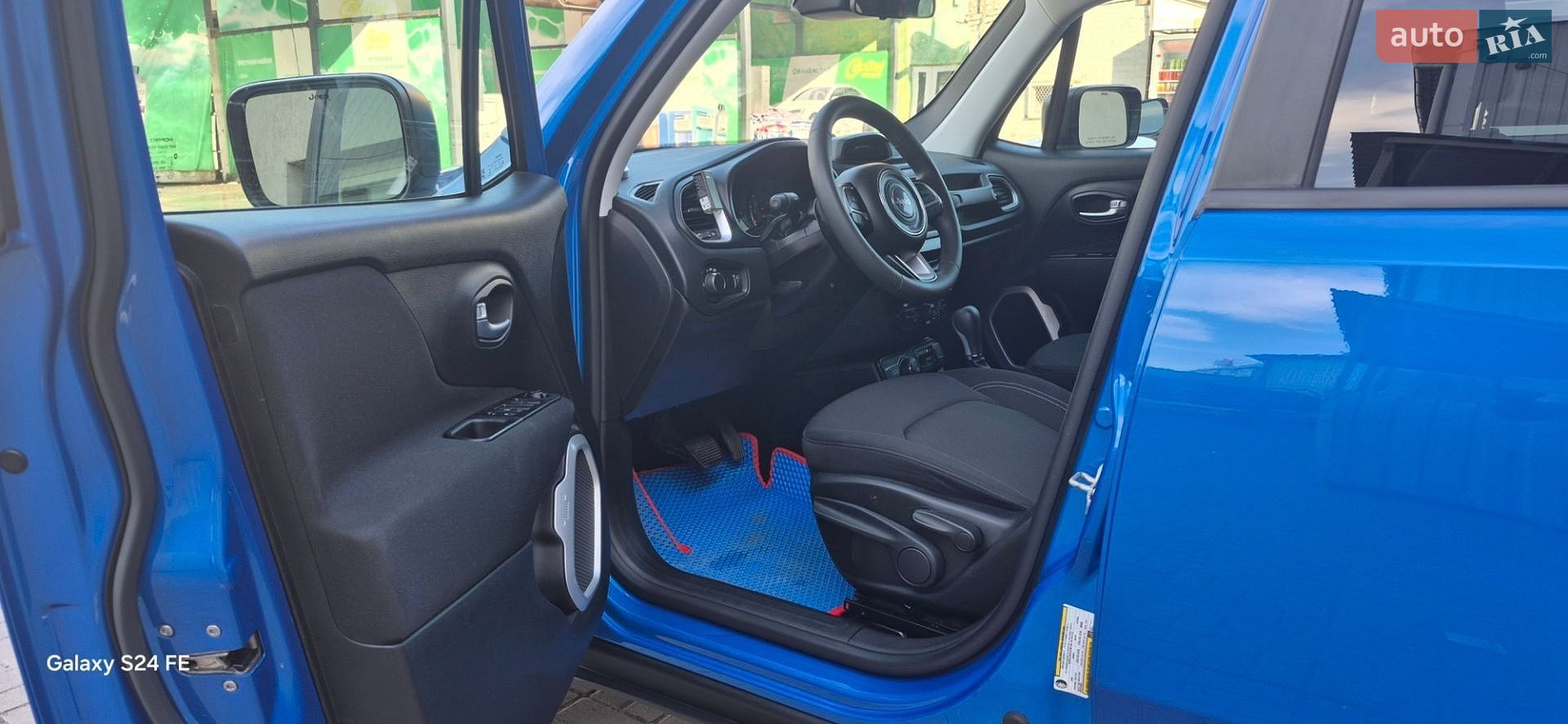 Jeep Renegade 2020 VIN ZACNJBAB1LPL80914 фото оголошення 15 з 19