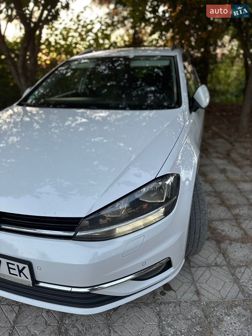 Volkswagen Golf 2017 VIN WVWZZZAUZJP561011 фото оголошення 5 з 22