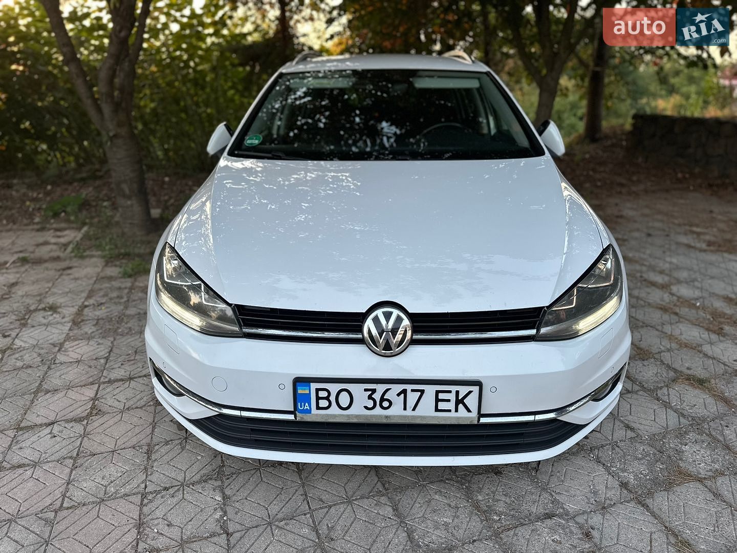 Volkswagen Golf 2017 VIN WVWZZZAUZJP561011 фото оголошення 3 з 22