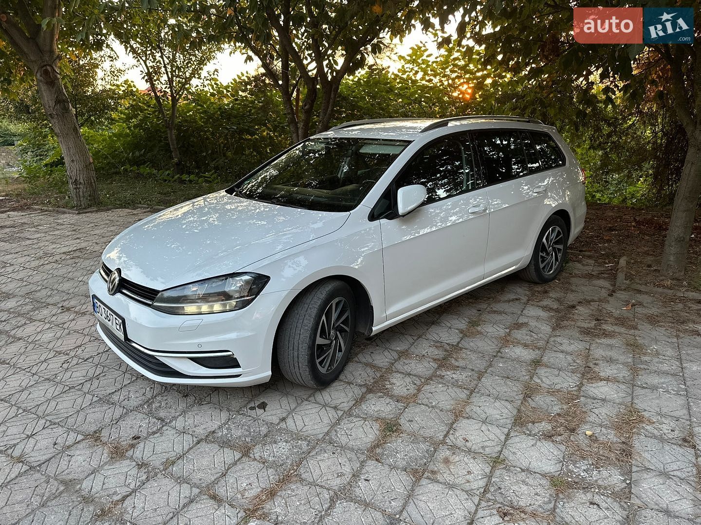 Volkswagen Golf 2017 VIN WVWZZZAUZJP561011 фото оголошення 6 з 22