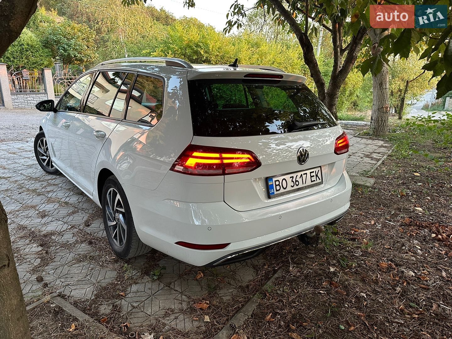 Volkswagen Golf 2017 VIN WVWZZZAUZJP561011 фото оголошення 7 з 22