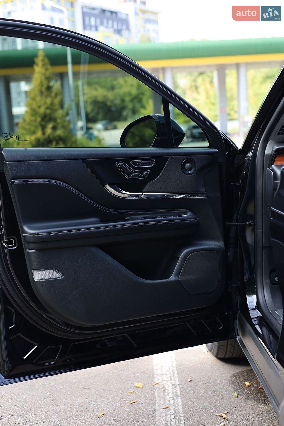 Lincoln Corsair 2021 VIN 5LMCJ2D97MUL09373 фото оголошення 17 з 22