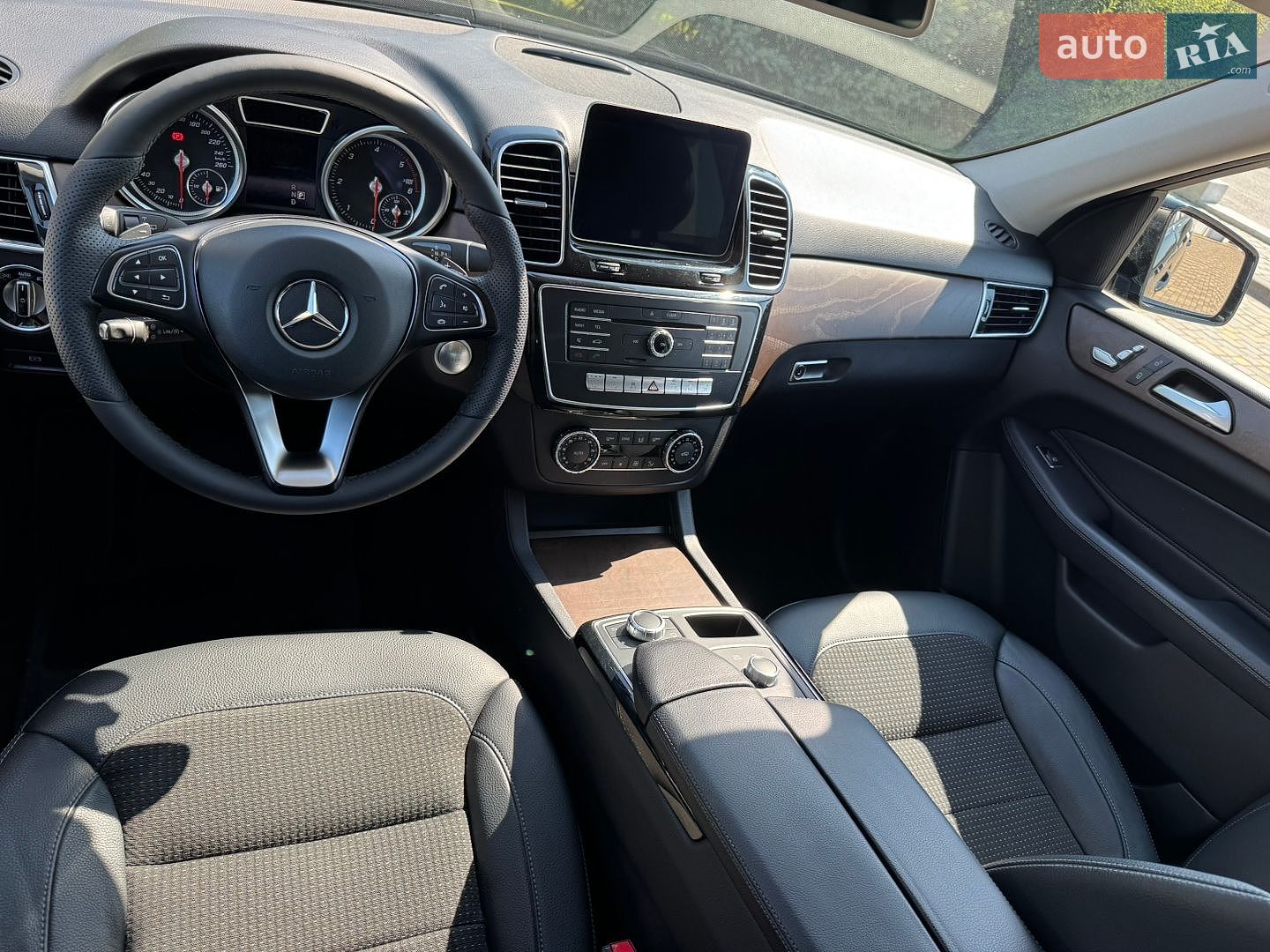 Mercedes-Benz GLE-Class 2018 VIN WDC1660041B084888 фото оголошення 53 з 58