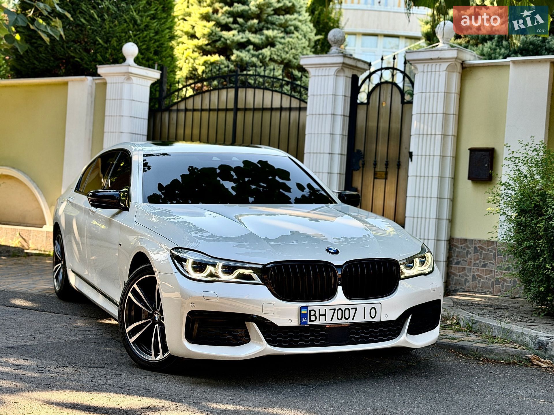 BMW 7 Series 2017 VIN WBA7G6104HG769063 фото оголошення 2 з 64