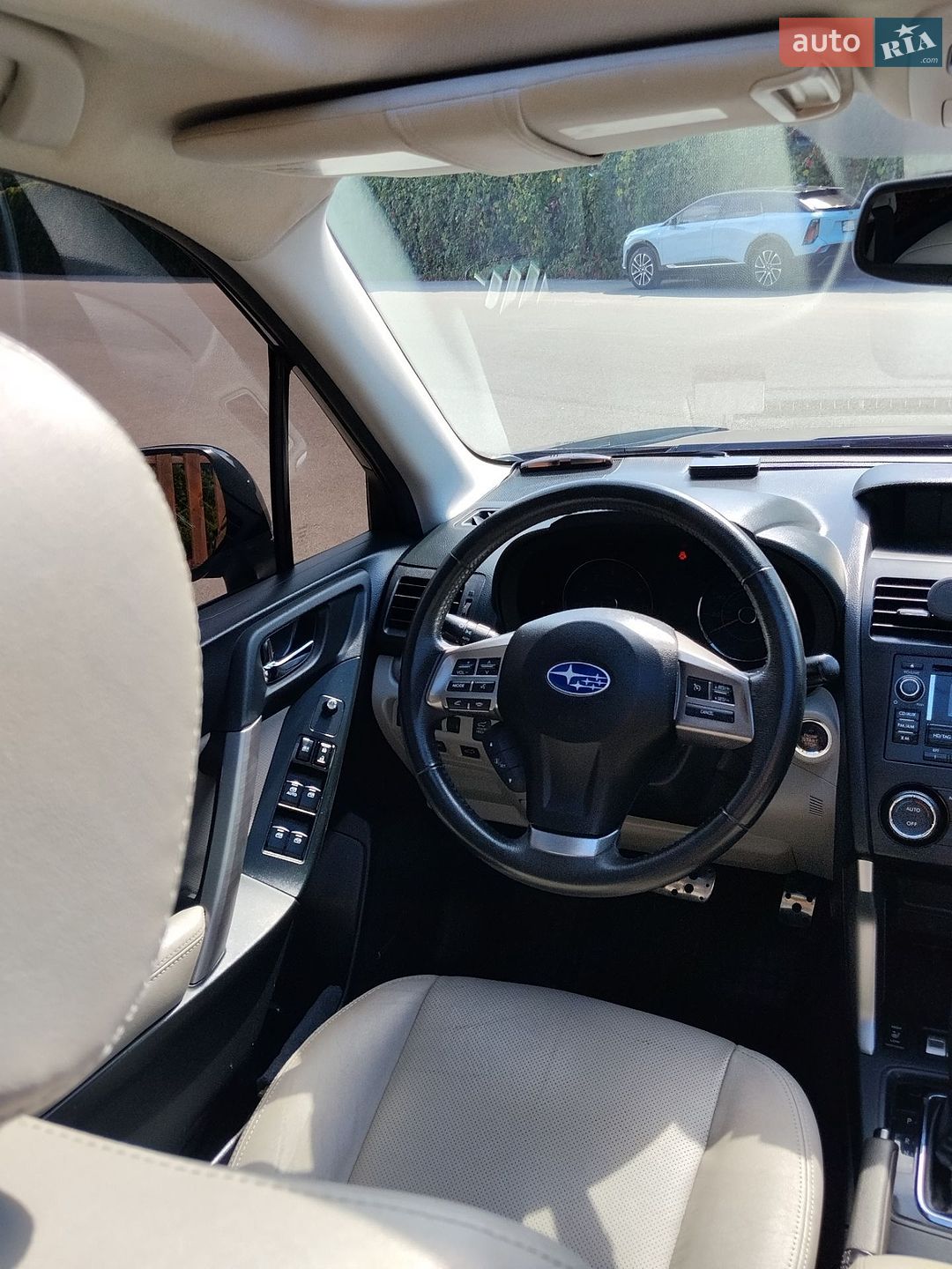 Subaru Forester 2015 VIN JF2SJAUC1FH802505 фото оголошення 8 з 28