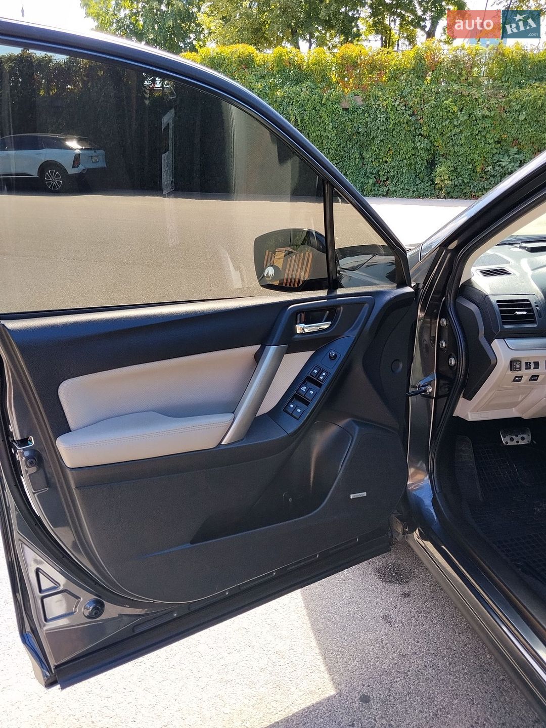 Subaru Forester 2015 VIN JF2SJAUC1FH802505 фото оголошення 12 з 28