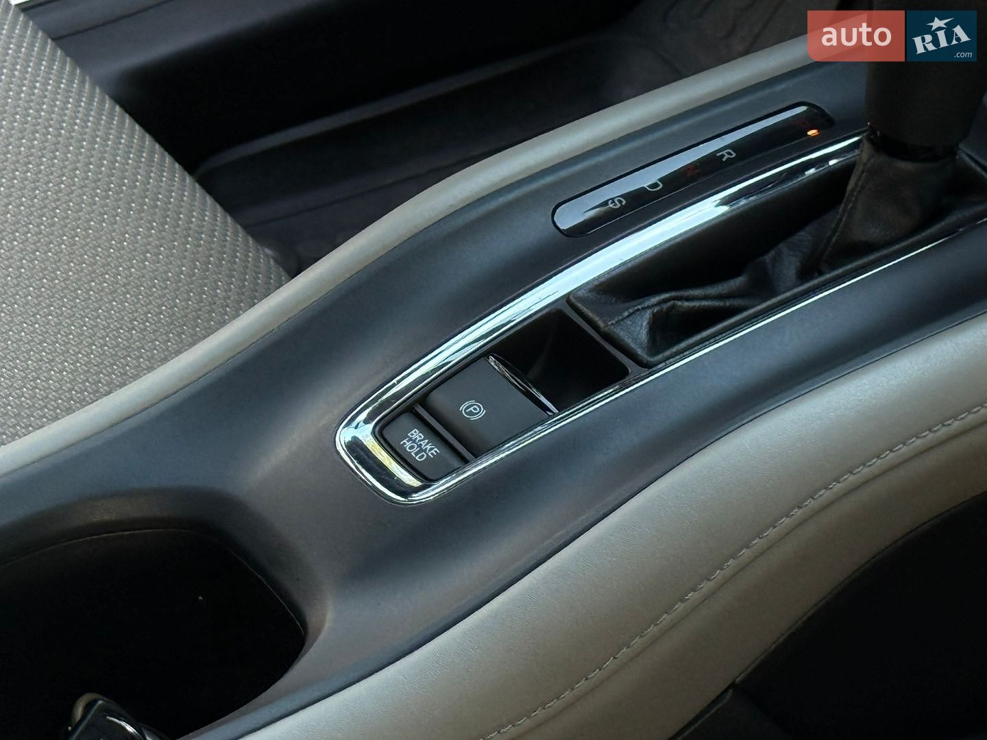 HONDA HR-V 2015 VIN 3CZRU5H52GM724024 фото оголошення 5 з 21