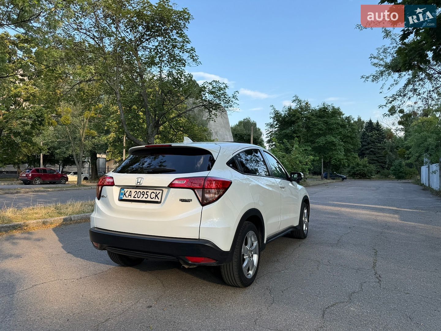 HONDA HR-V 2015 VIN 3CZRU5H52GM724024 фото оголошення 16 з 21