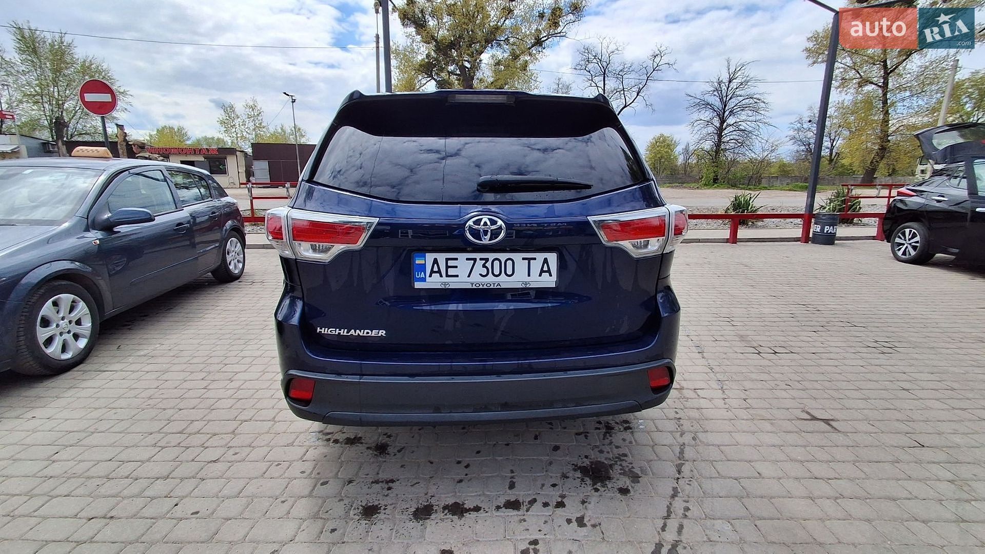 Toyota Highlander 2014 VIN 5TDZARFH2ES004965 фото оголошення 3 з 11