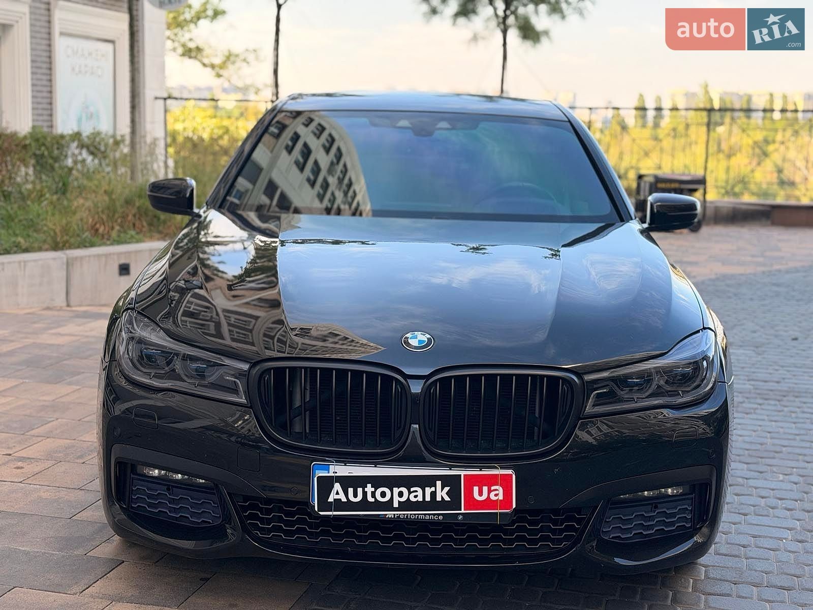 BMW 7 Series 2016 VIN WBA7C41020G640176 фото оголошення 2 з 26
