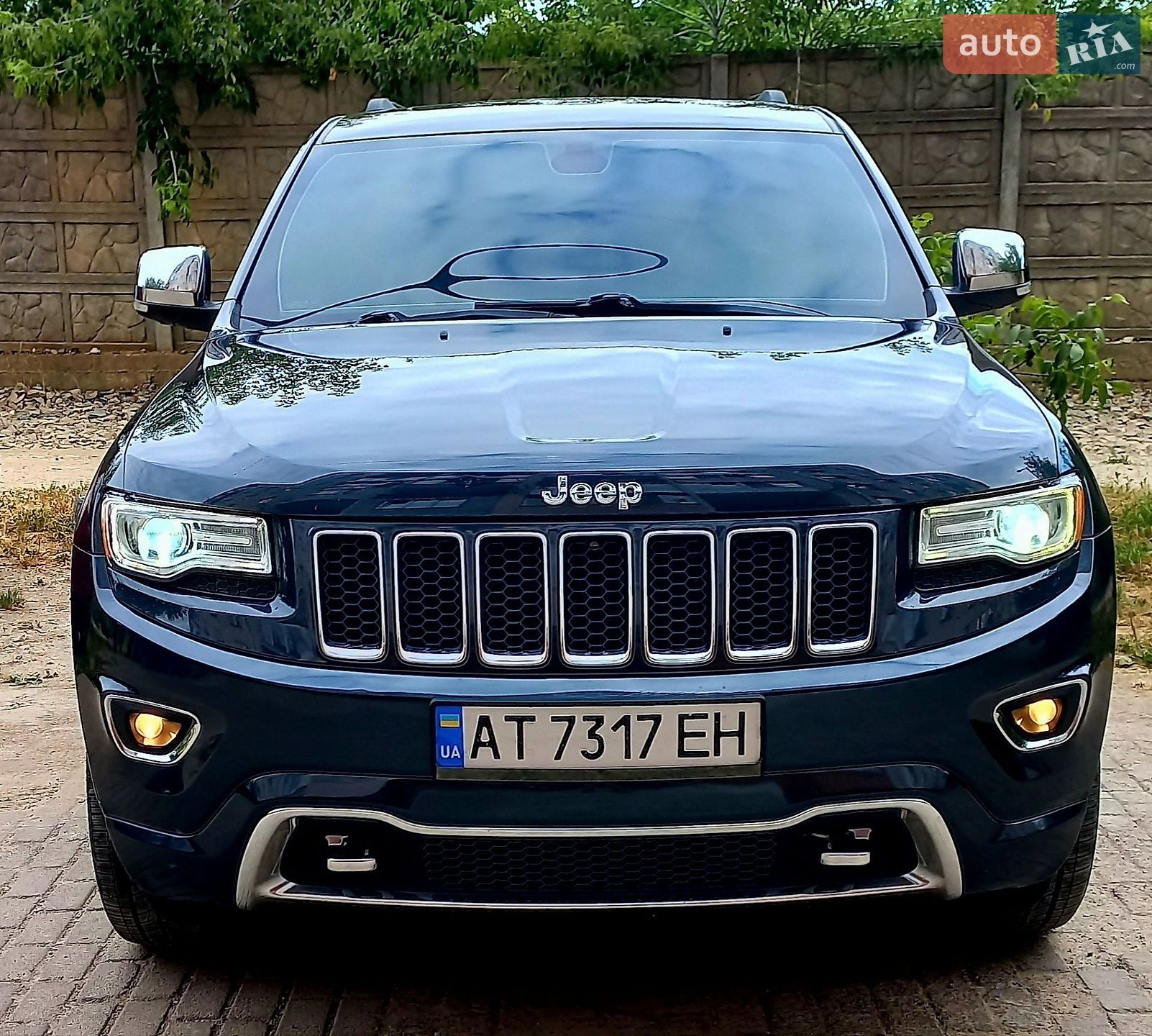 Jeep Grand Cherokee 2014 VIN 1C4RJECG9FC646803 фото оголошення 17 з 31