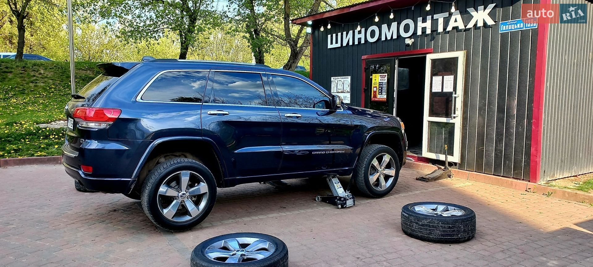 Jeep Grand Cherokee 2014 VIN 1C4RJECG9FC646803 фото оголошення 23 з 31