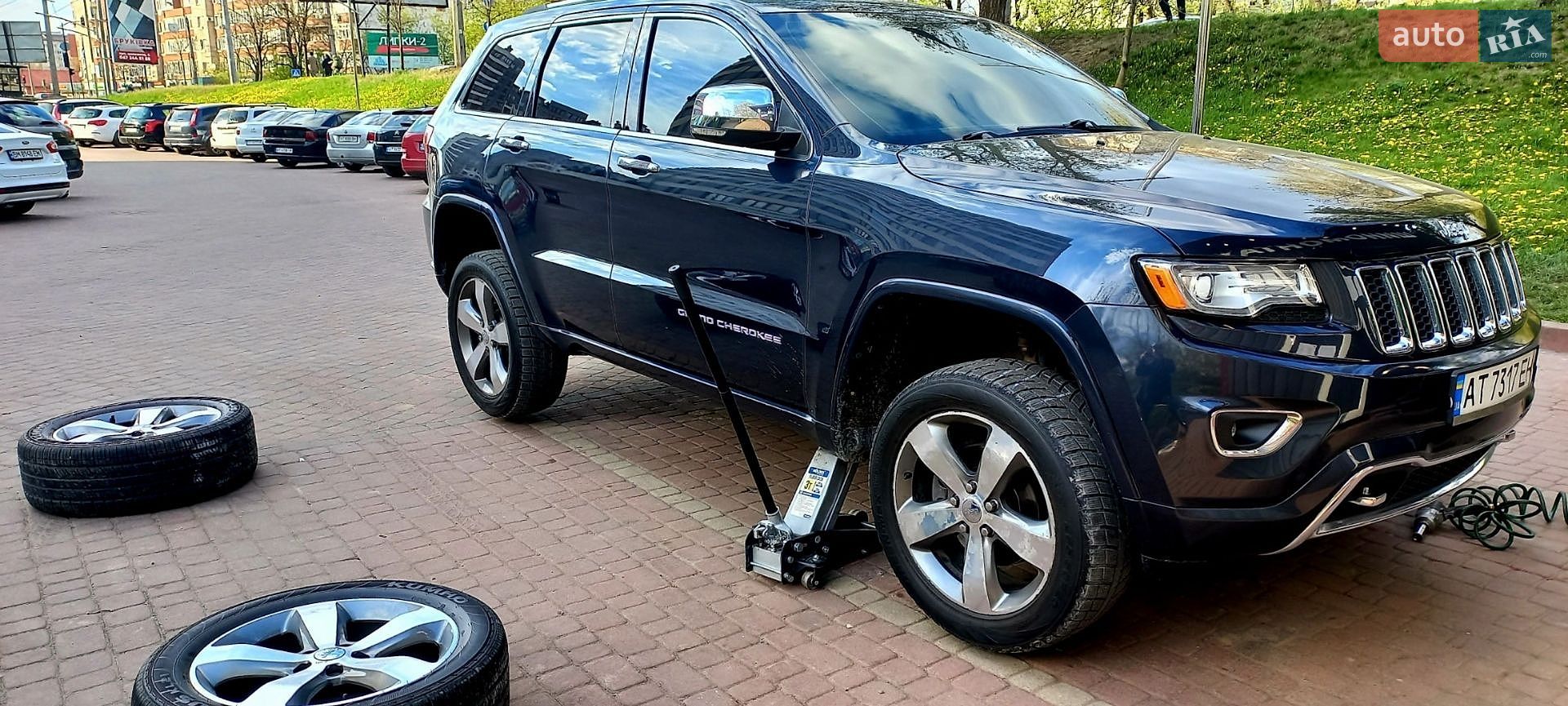 Jeep Grand Cherokee 2014 VIN 1C4RJECG9FC646803 фото оголошення 24 з 31