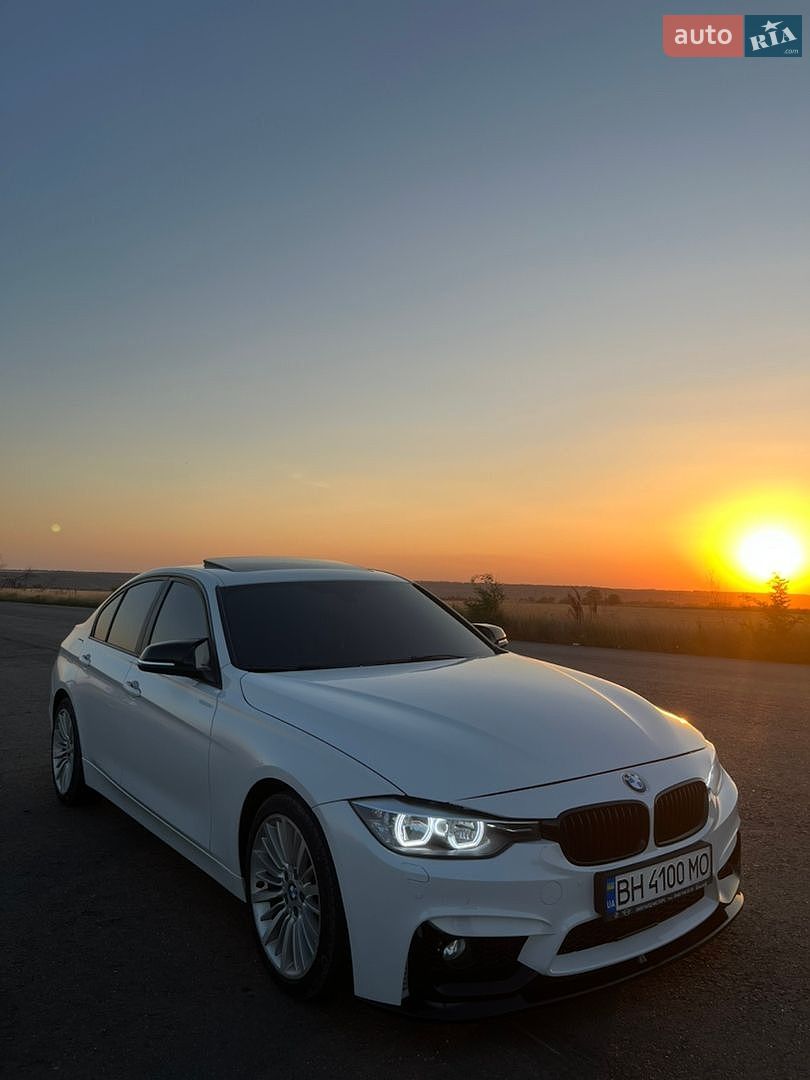 BMW 3 Series 2013 VIN WBA3C1C54DF441194 фото оголошення 3 з 10