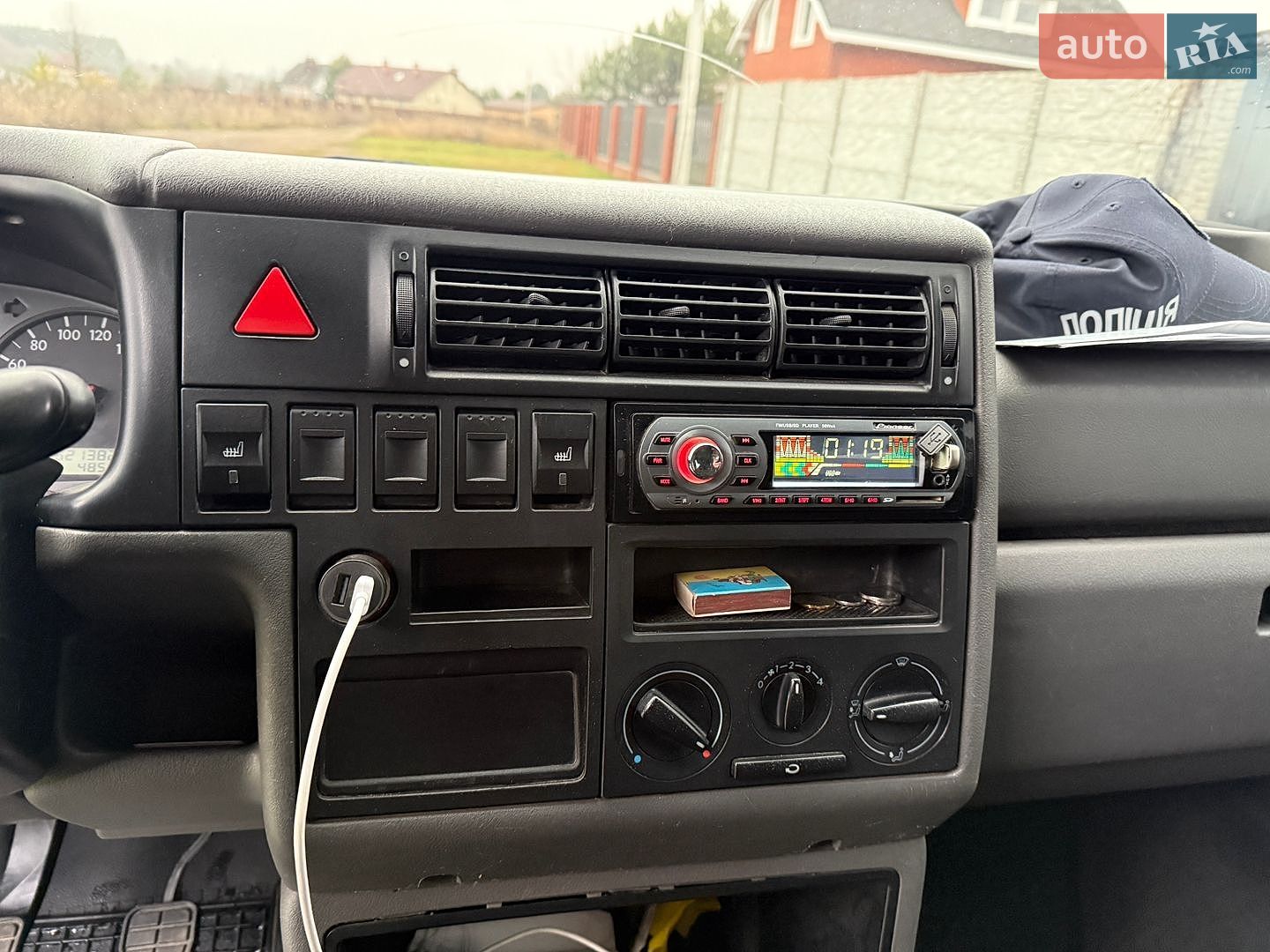 Volkswagen Transporter 2001 VIN WV1ZZZ70Z1H102294 фото оголошення 9 з 17