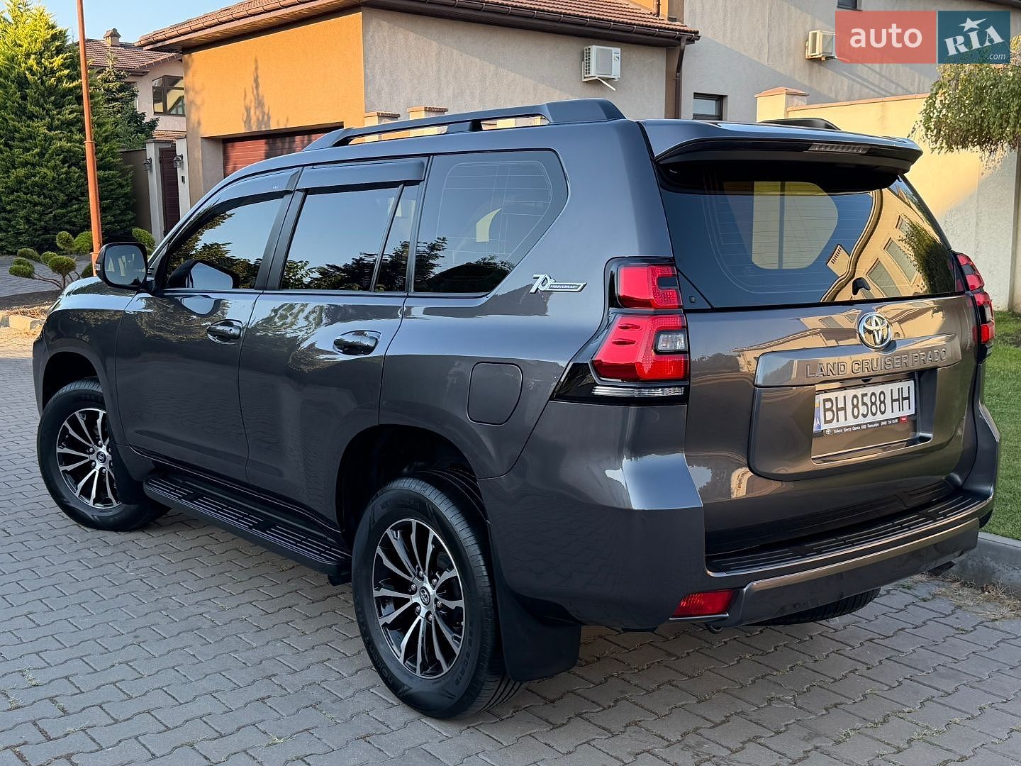 Toyota Land Cruiser Prado 2018 VIN JTEBR3FJ605011552 фото оголошення 20 з 76