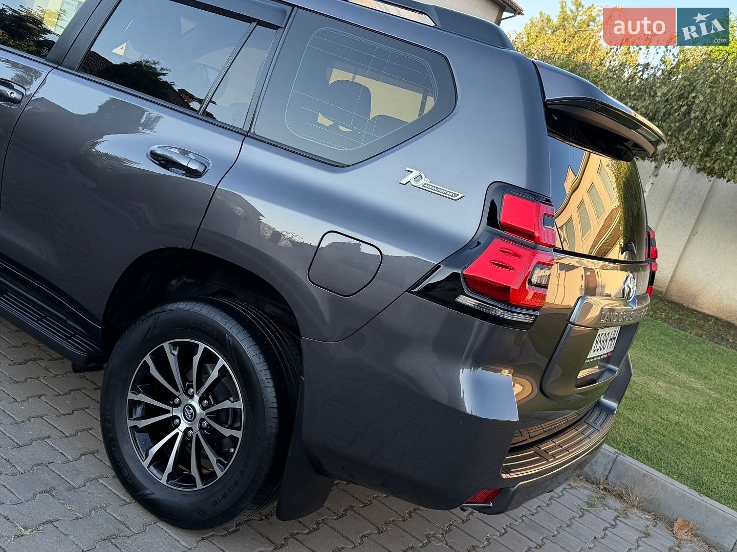 Toyota Land Cruiser Prado 2018 VIN JTEBR3FJ605011552 фото оголошення 21 з 76