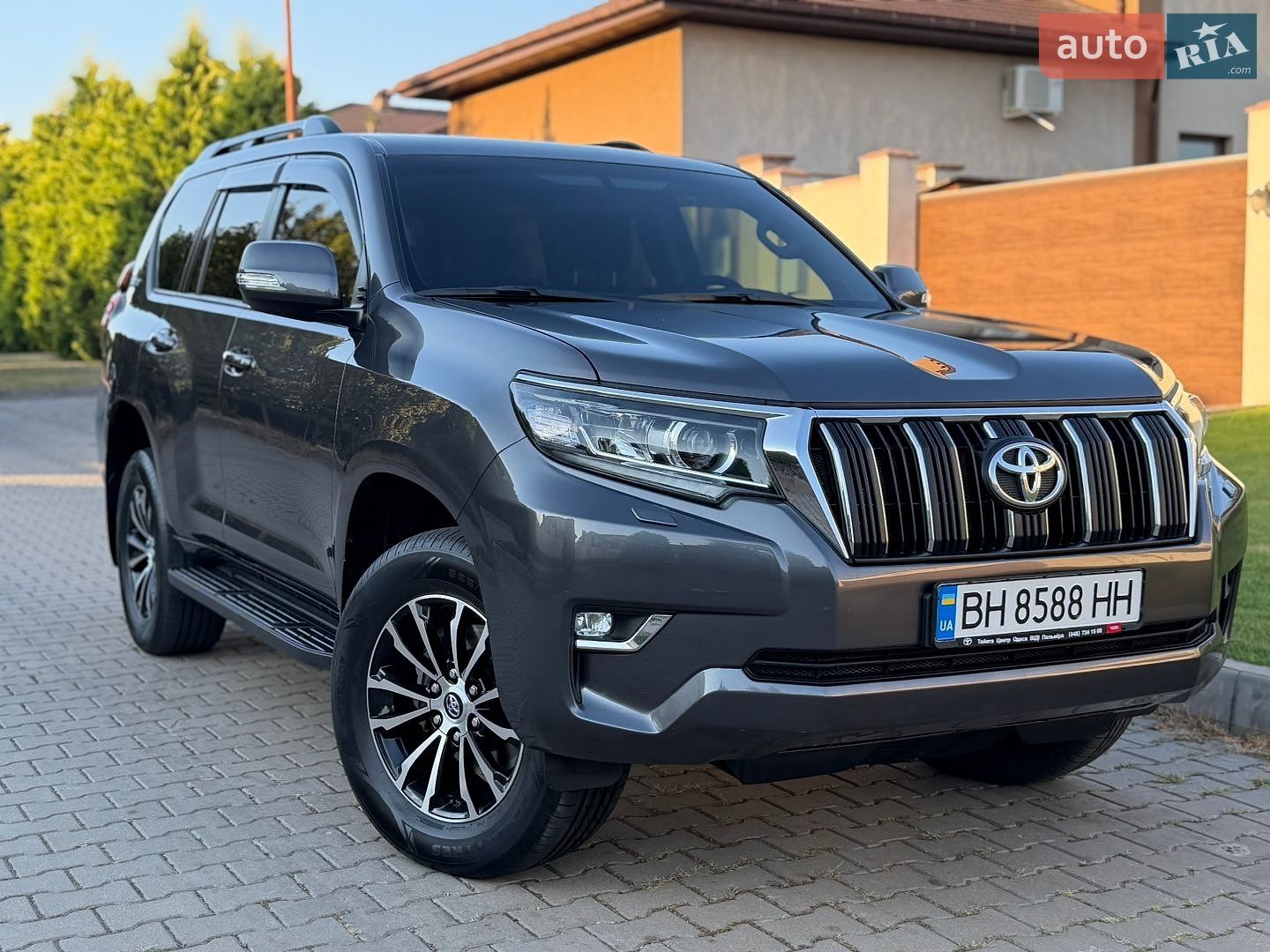 Toyota Land Cruiser Prado 2018 VIN JTEBR3FJ605011552 фото оголошення 32 з 76