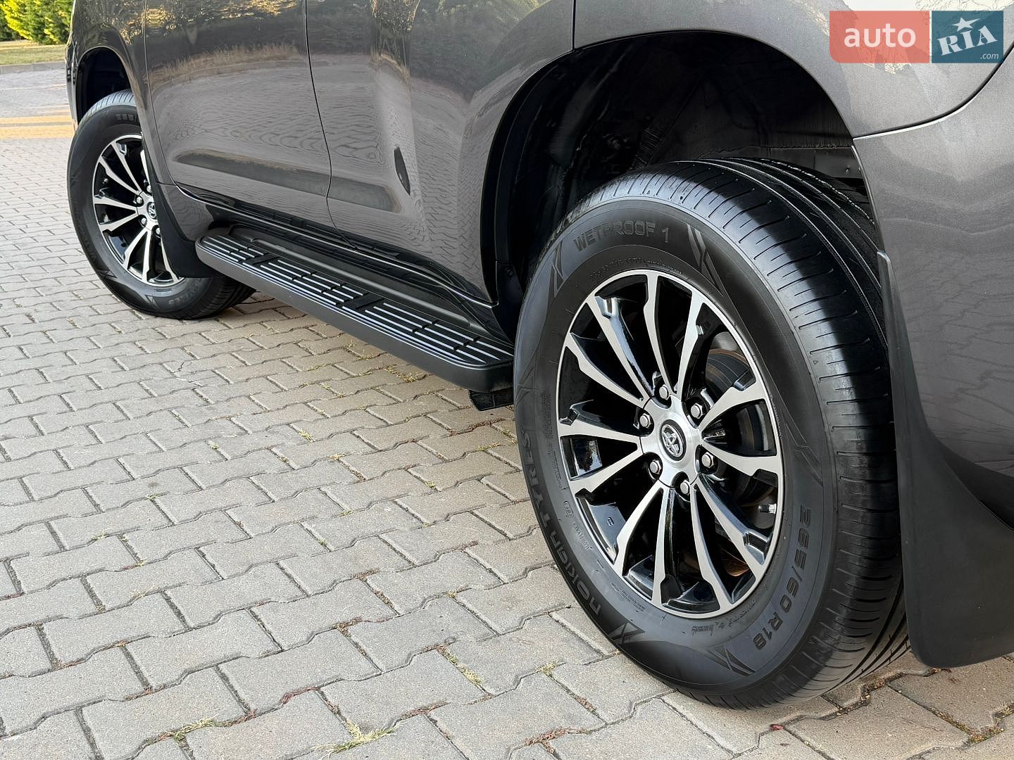 Toyota Land Cruiser Prado 2018 VIN JTEBR3FJ605011552 фото оголошення 40 з 76