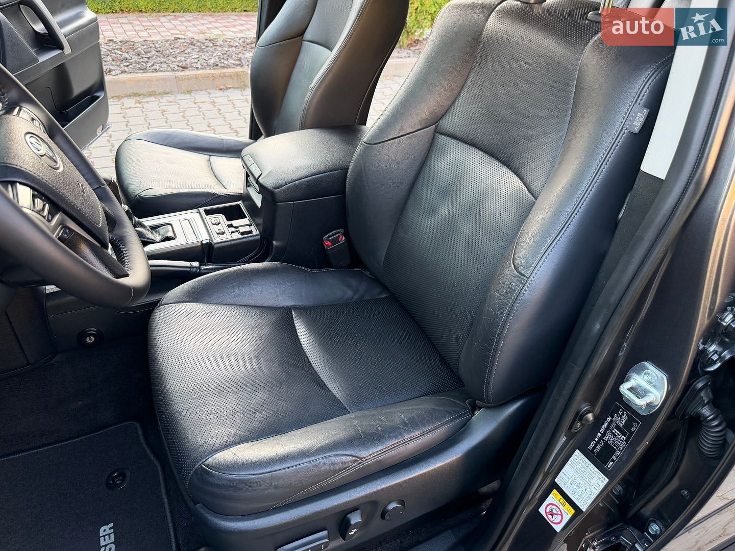 Toyota Land Cruiser Prado 2018 VIN JTEBR3FJ605011552 фото оголошення 45 з 76