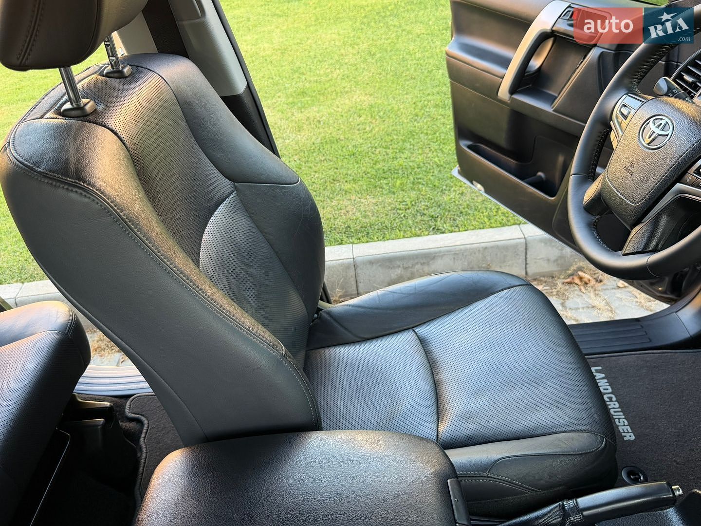 Toyota Land Cruiser Prado 2018 VIN JTEBR3FJ605011552 фото оголошення 51 з 76