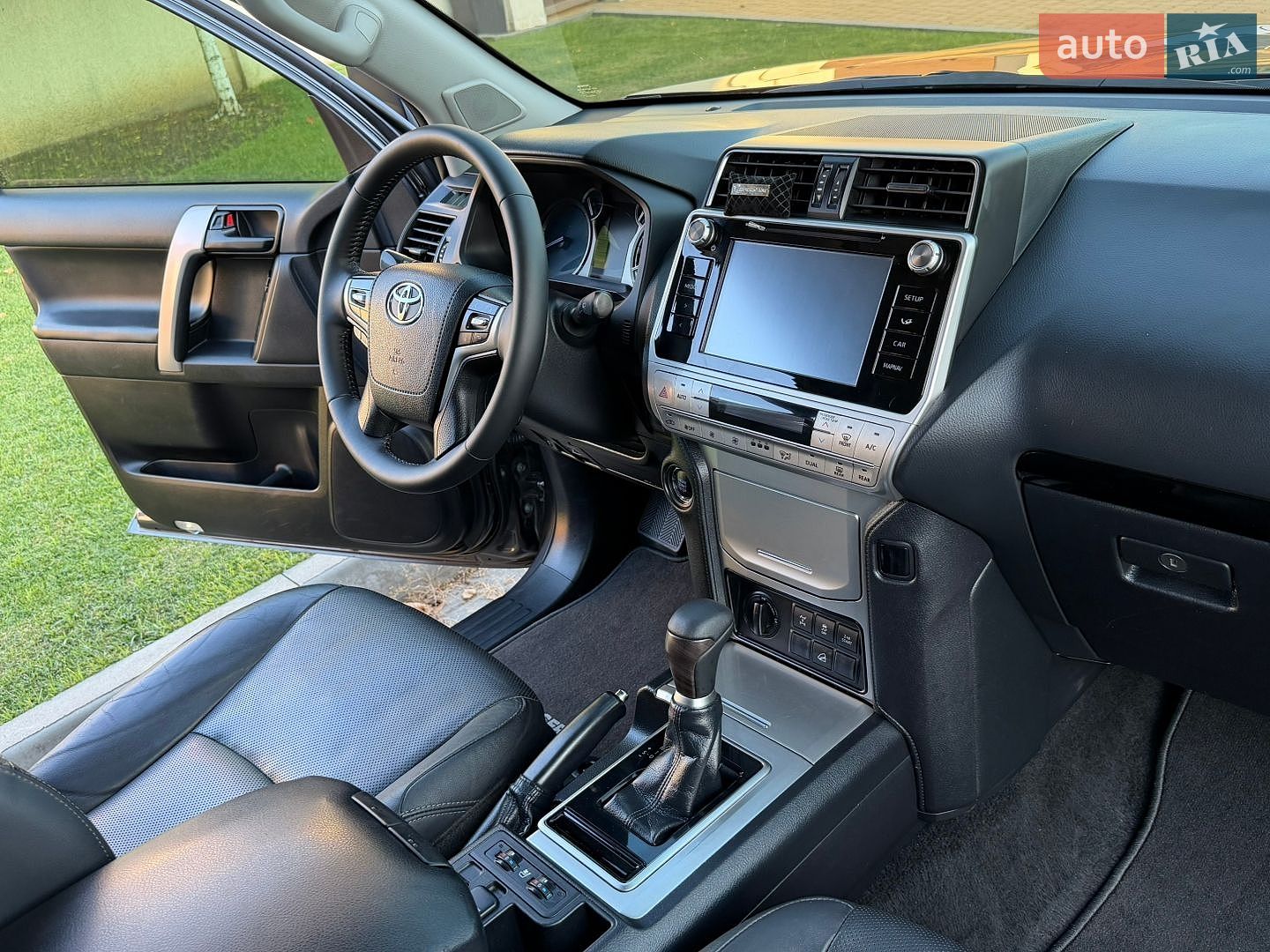 Toyota Land Cruiser Prado 2018 VIN JTEBR3FJ605011552 фото оголошення 50 з 76