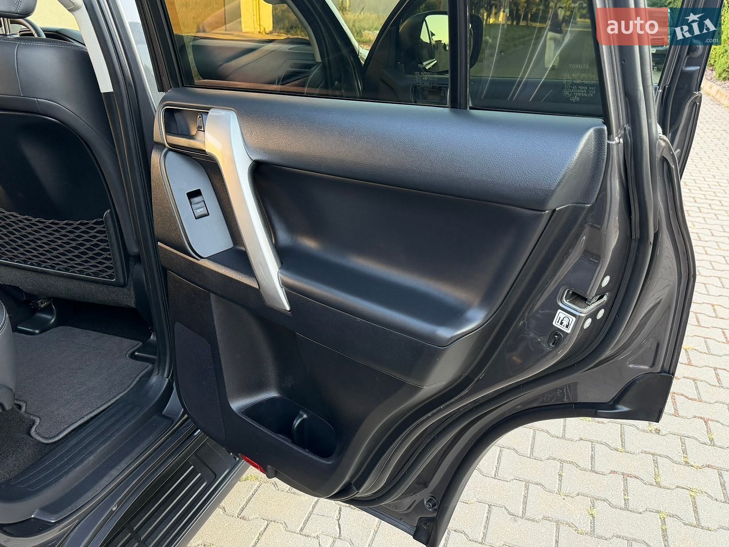 Toyota Land Cruiser Prado 2018 VIN JTEBR3FJ605011552 фото оголошення 59 з 76