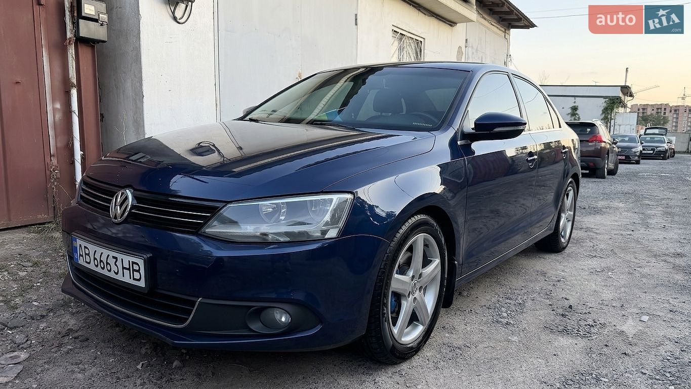 Volkswagen Jetta 2011 VIN WVWZZZ16ZBM118325 фото оголошення 2 з 6