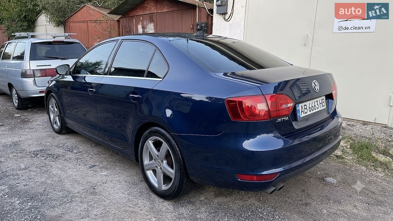 Volkswagen Jetta 2011 VIN WVWZZZ16ZBM118325 фото оголошення 4 з 6