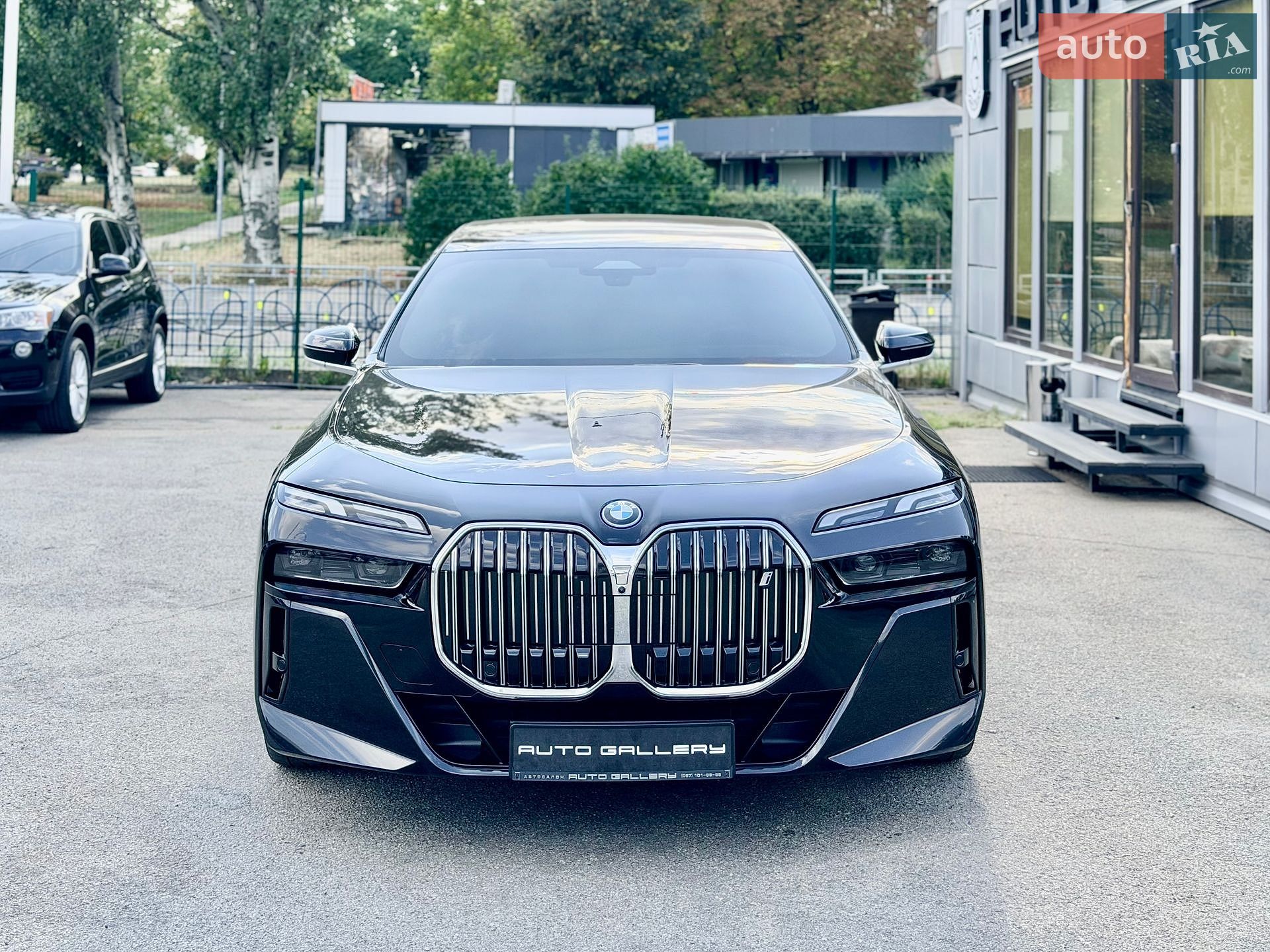 BMW i7 2023 VIN WBY41EJ05RCP30801 фото оголошення 4 з 37