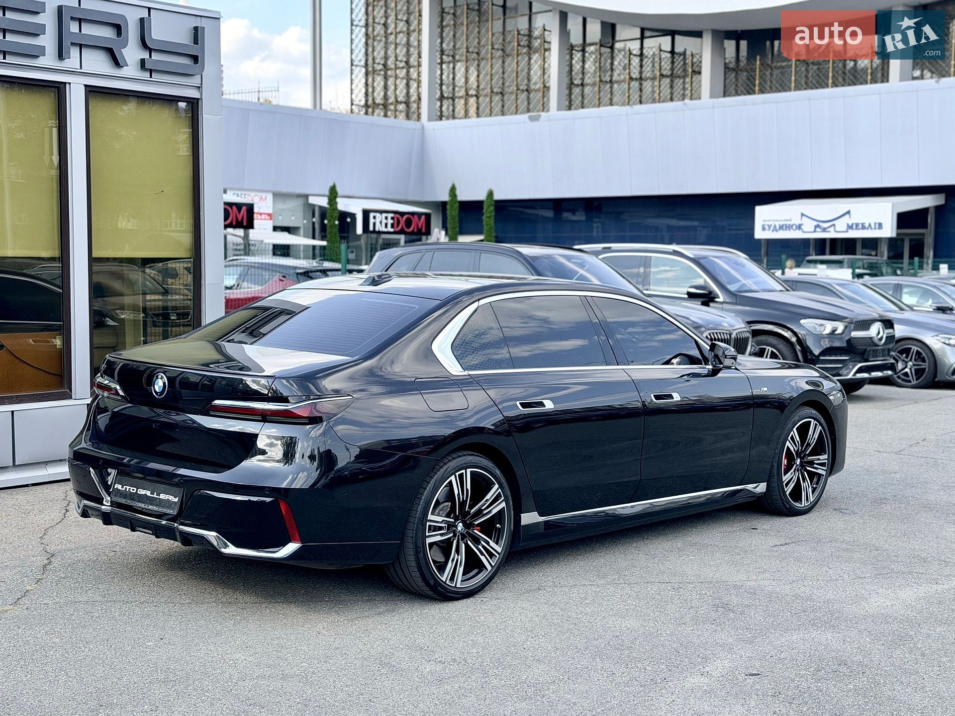 BMW i7 2023 VIN WBY41EJ05RCP30801 фото оголошення 11 з 37