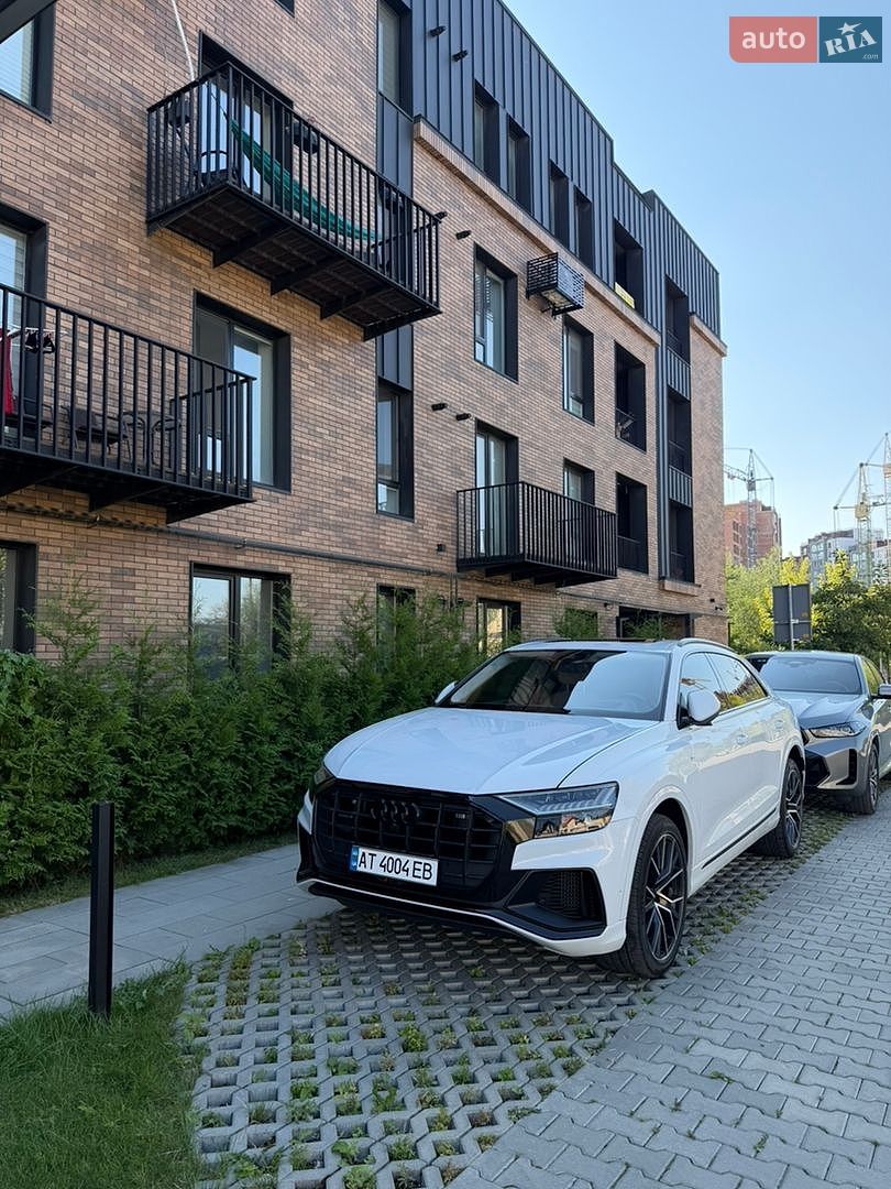 Audi Q8 2019 VIN WA1FVAF17KD039031 фото оголошення 2 з 48