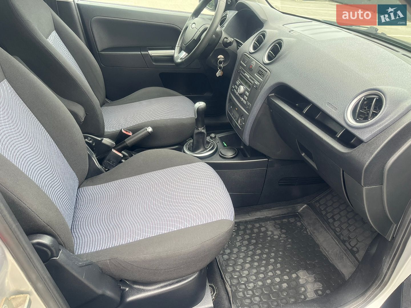 Ford Fusion 2010 VIN WF0UXXGAJUAB76222 фото оголошення 13 з 31
