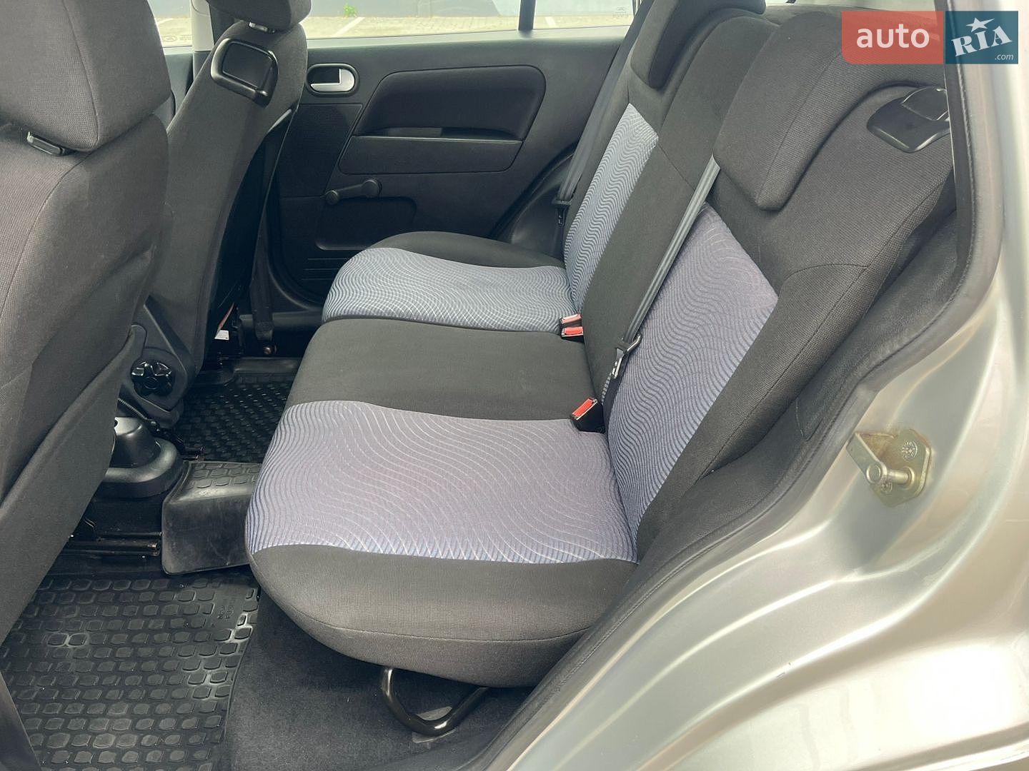 Ford Fusion 2010 VIN WF0UXXGAJUAB76222 фото оголошення 16 з 31