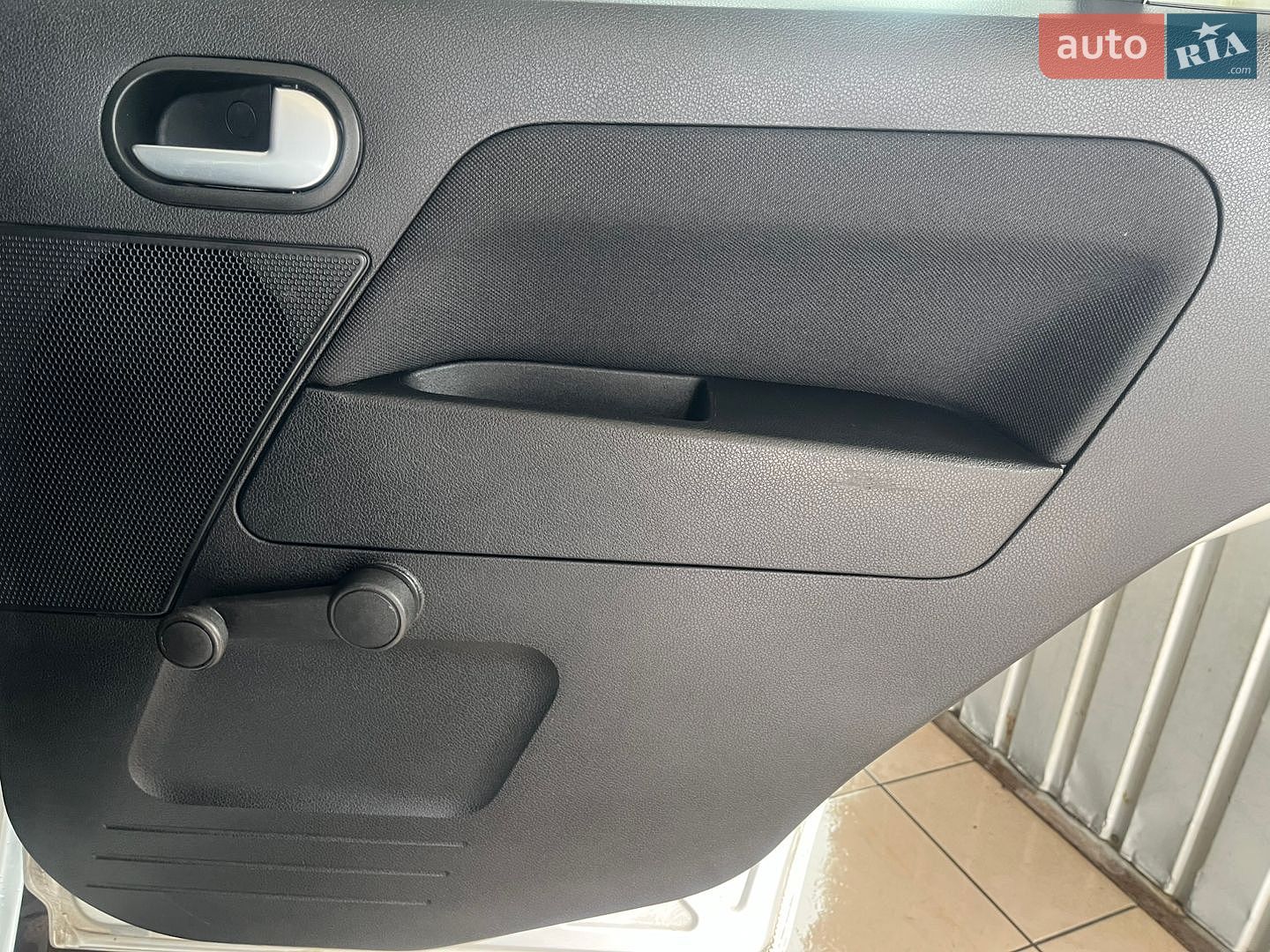 Ford Fusion 2010 VIN WF0UXXGAJUAB76222 фото оголошення 18 з 31