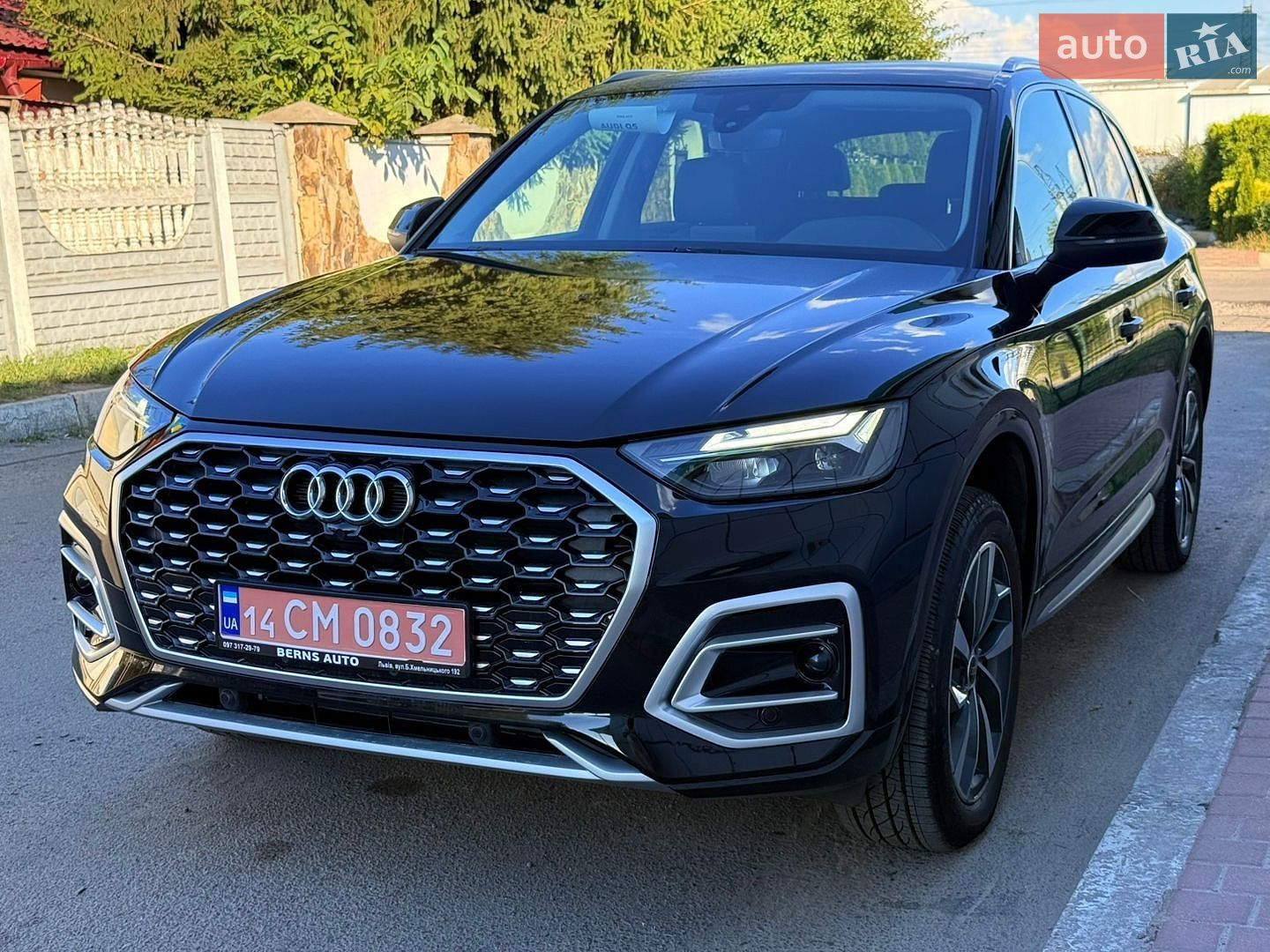 Audi Q5 2020 VIN WA1ANAFY8L2072351 фото оголошення 2 з 78