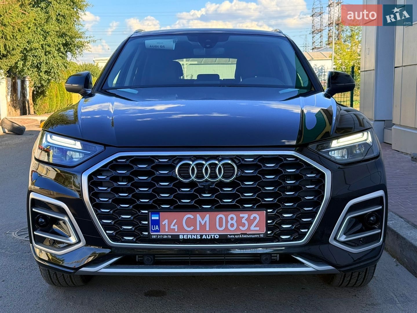 Audi Q5 2020 VIN WA1ANAFY8L2072351 фото оголошення 5 з 78
