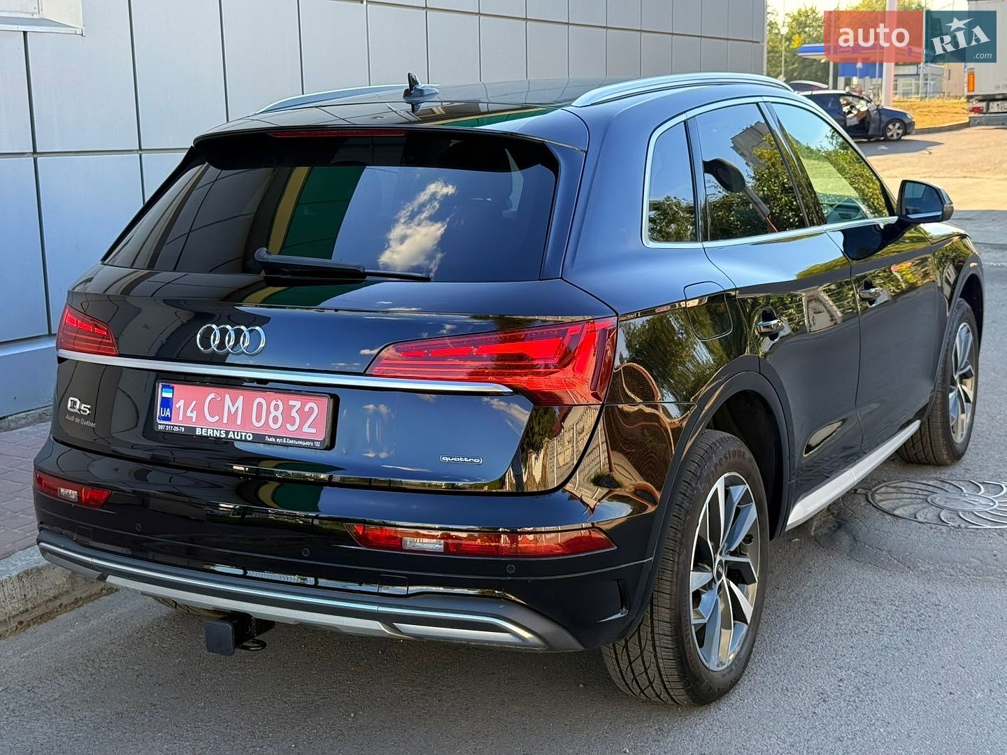 Audi Q5 2020 VIN WA1ANAFY8L2072351 фото оголошення 11 з 78