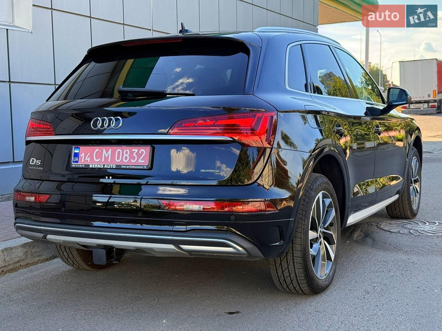 Audi Q5 2020 VIN WA1ANAFY8L2072351 фото оголошення 12 з 78