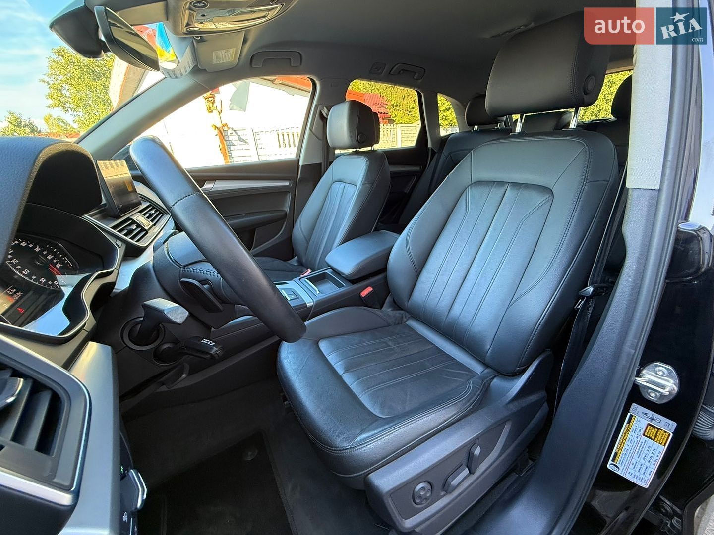 Audi Q5 2020 VIN WA1ANAFY8L2072351 фото оголошення 26 з 78