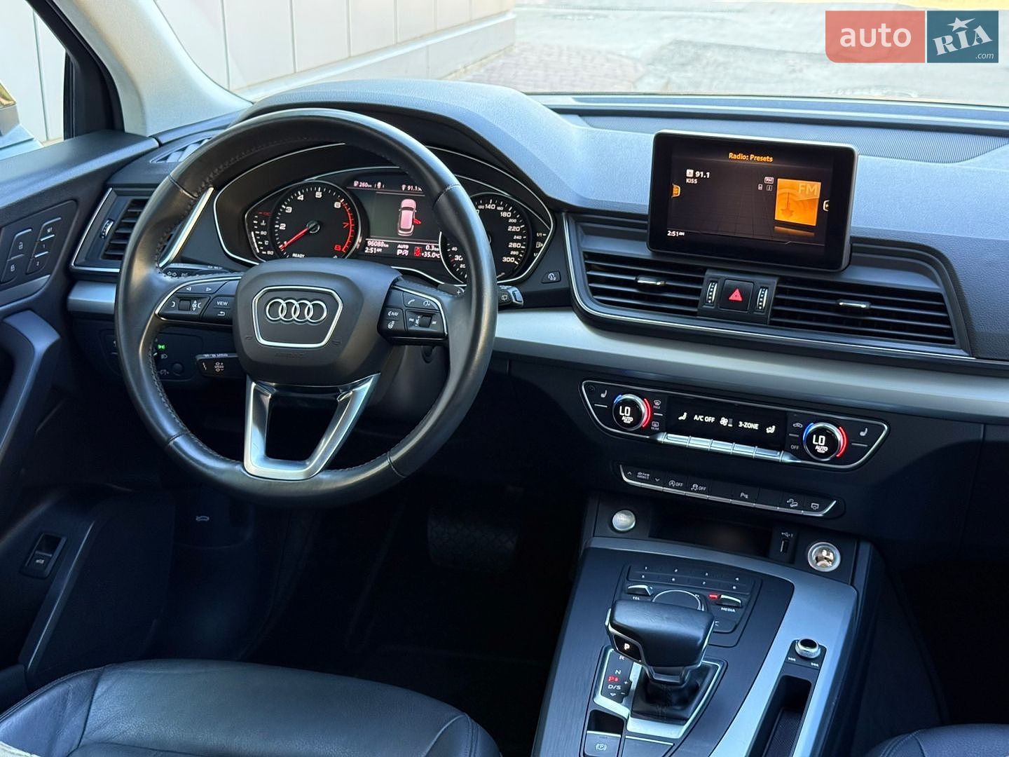Audi Q5 2020 VIN WA1ANAFY8L2072351 фото оголошення 43 з 78