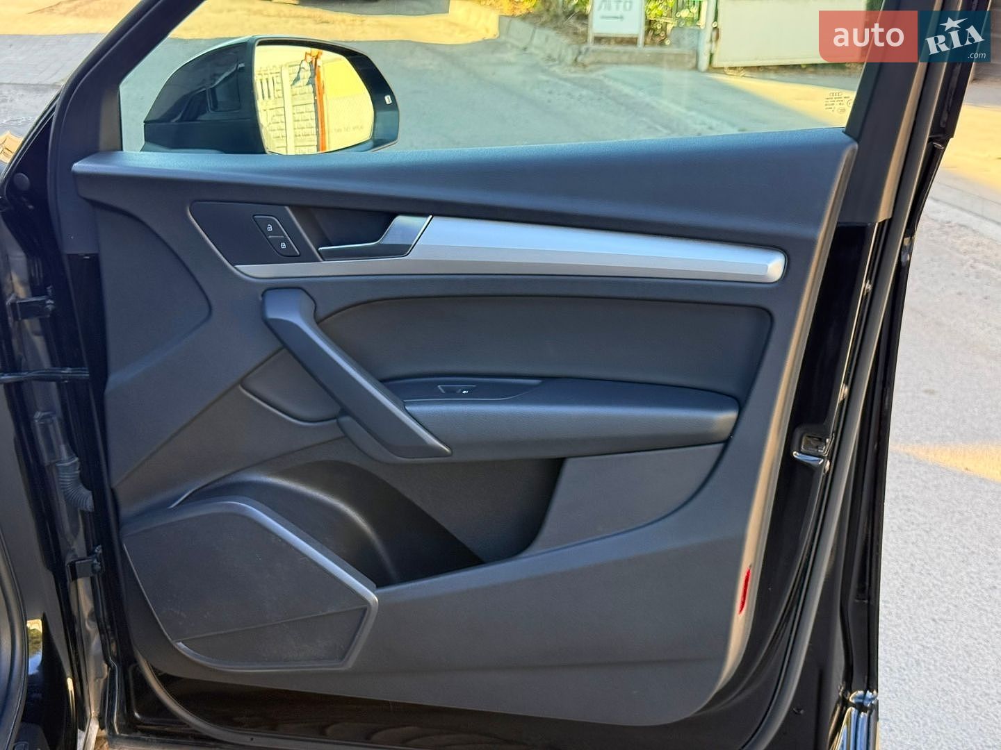 Audi Q5 2020 VIN WA1ANAFY8L2072351 фото оголошення 44 з 78