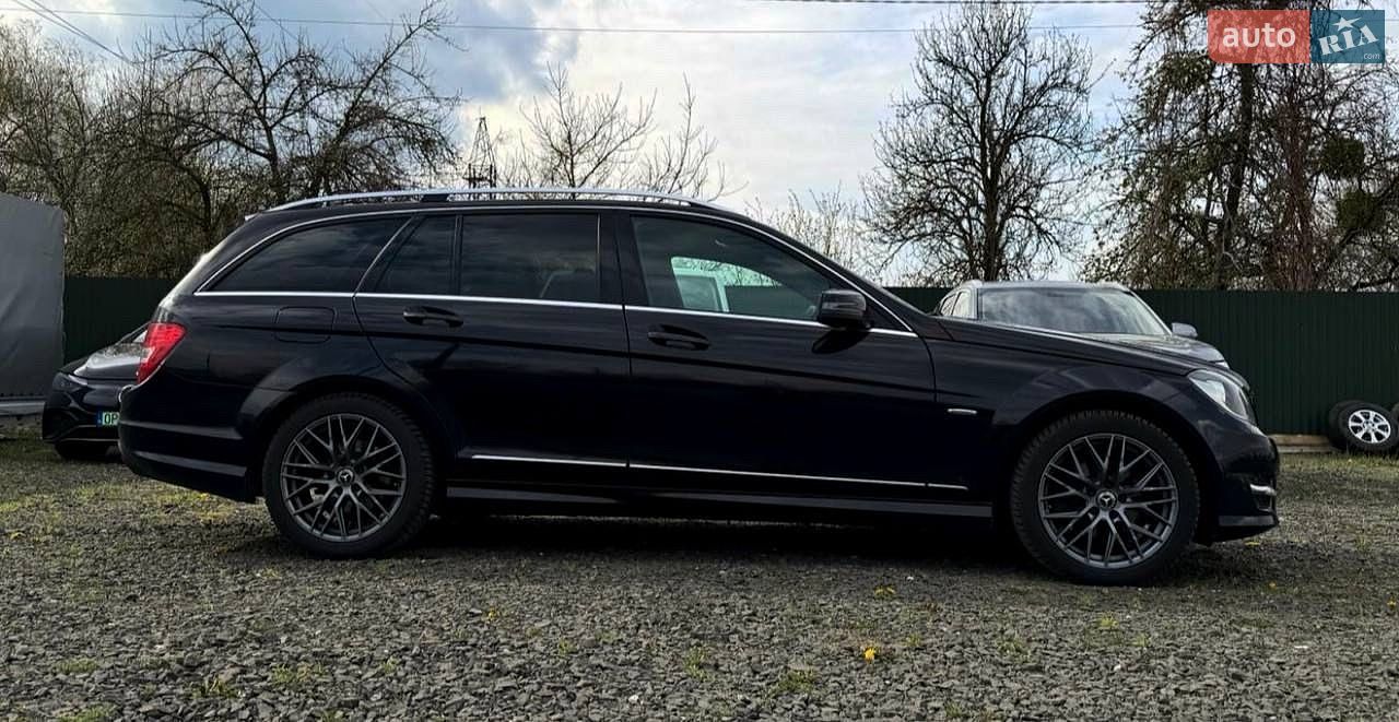 Mercedes-Benz C-Class 2014 VIN WDD2042011G307479 фото оголошення 5 з 19