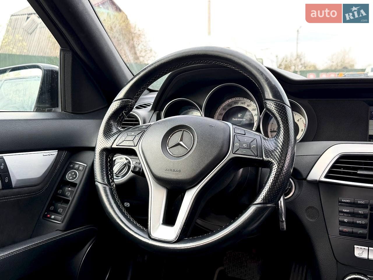Mercedes-Benz C-Class 2014 VIN WDD2042011G307479 фото оголошення 2 з 19