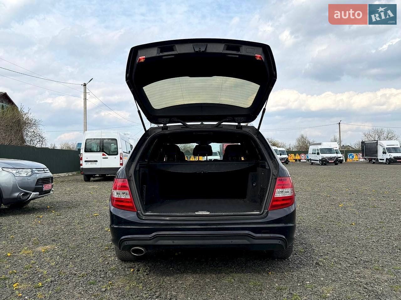Mercedes-Benz C-Class 2014 VIN WDD2042011G307479 фото оголошення 15 з 19