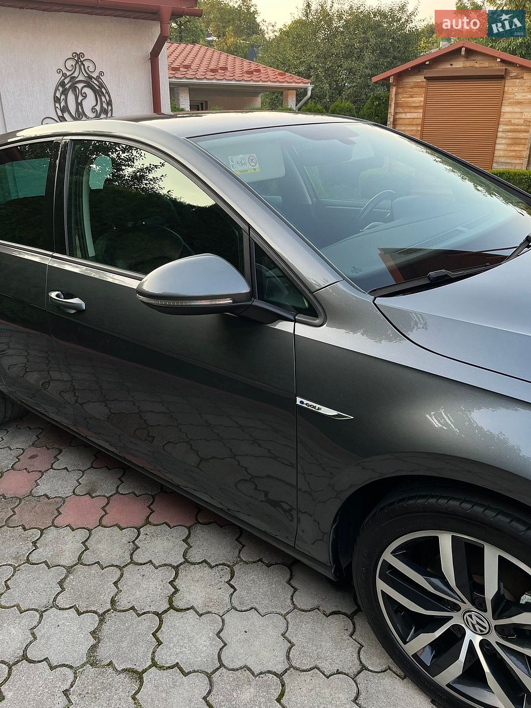 Volkswagen e-Golf 2018 VIN WVWZZZAUZJW909723 фото оголошення 6 з 22