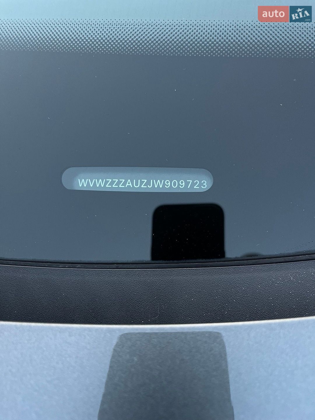 Volkswagen e-Golf 2018 VIN WVWZZZAUZJW909723 фото оголошення 22 з 22